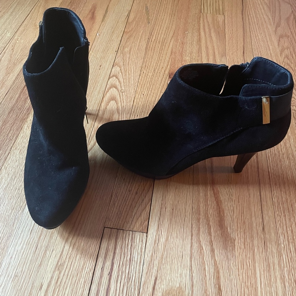 Bandolino velvet Black Ankle Boots